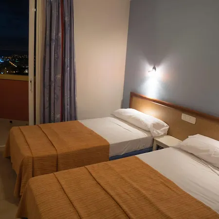 Laguna Park 2 Aparthotel 2*